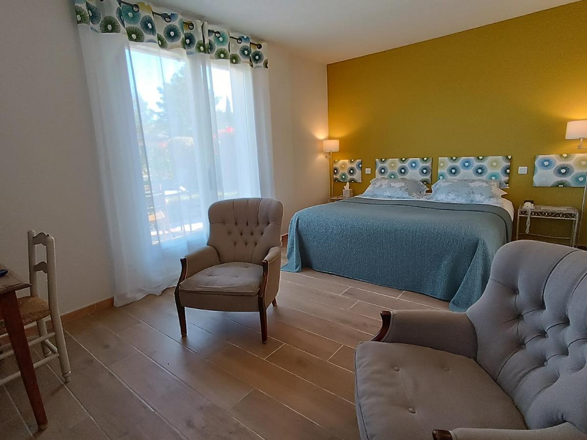 Hotel La Bastide D'Iris Vagnas Bagian luar foto